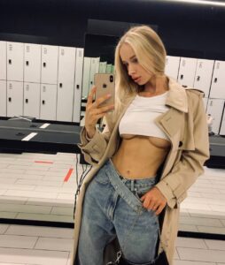 Эскорт-модель Лилит Drive Models