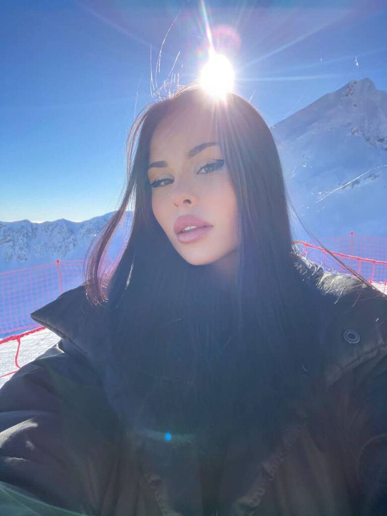 Элитная эскортница Амина Drive Models