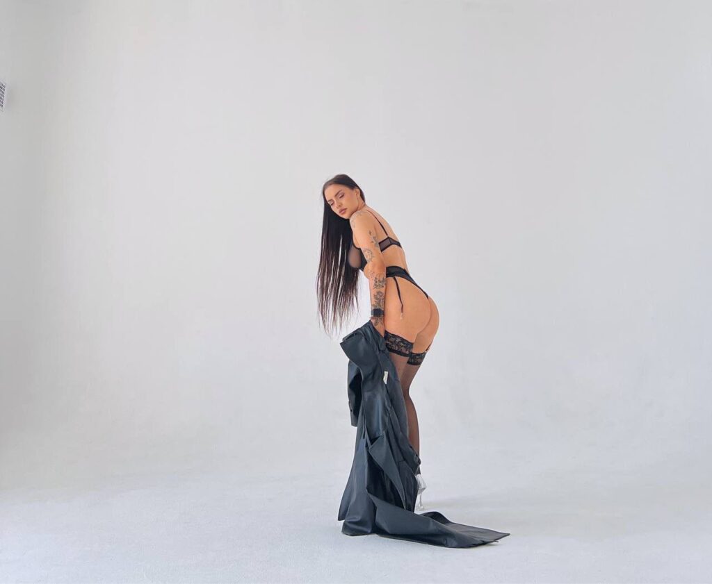 Элитная эскортница Сьюзи Drive Models