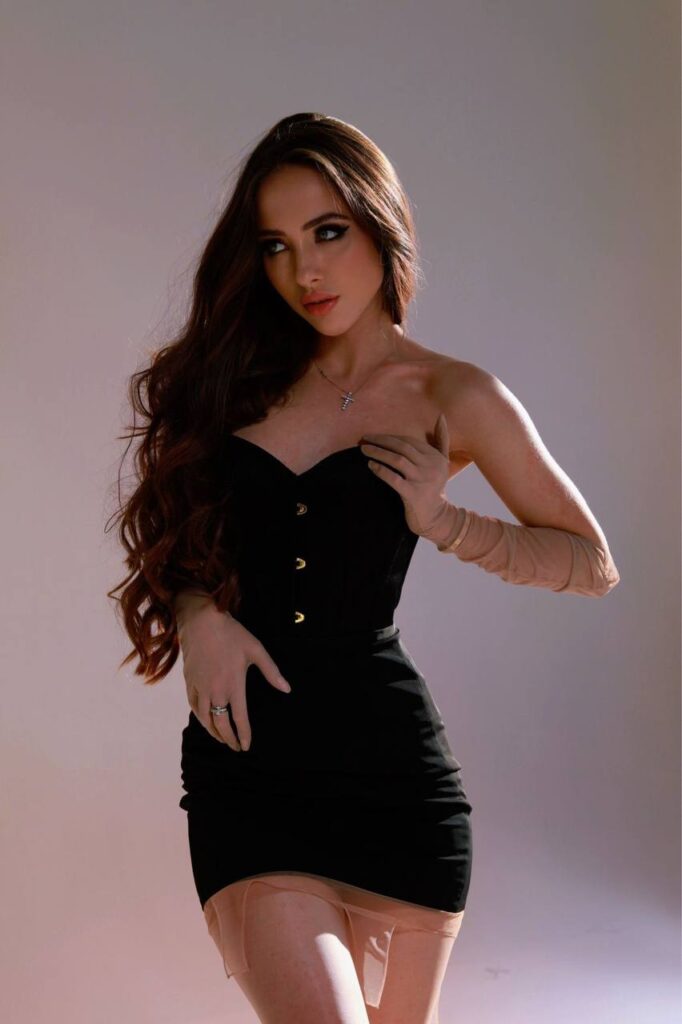 Эскорт-модель Хлоя Drive Models